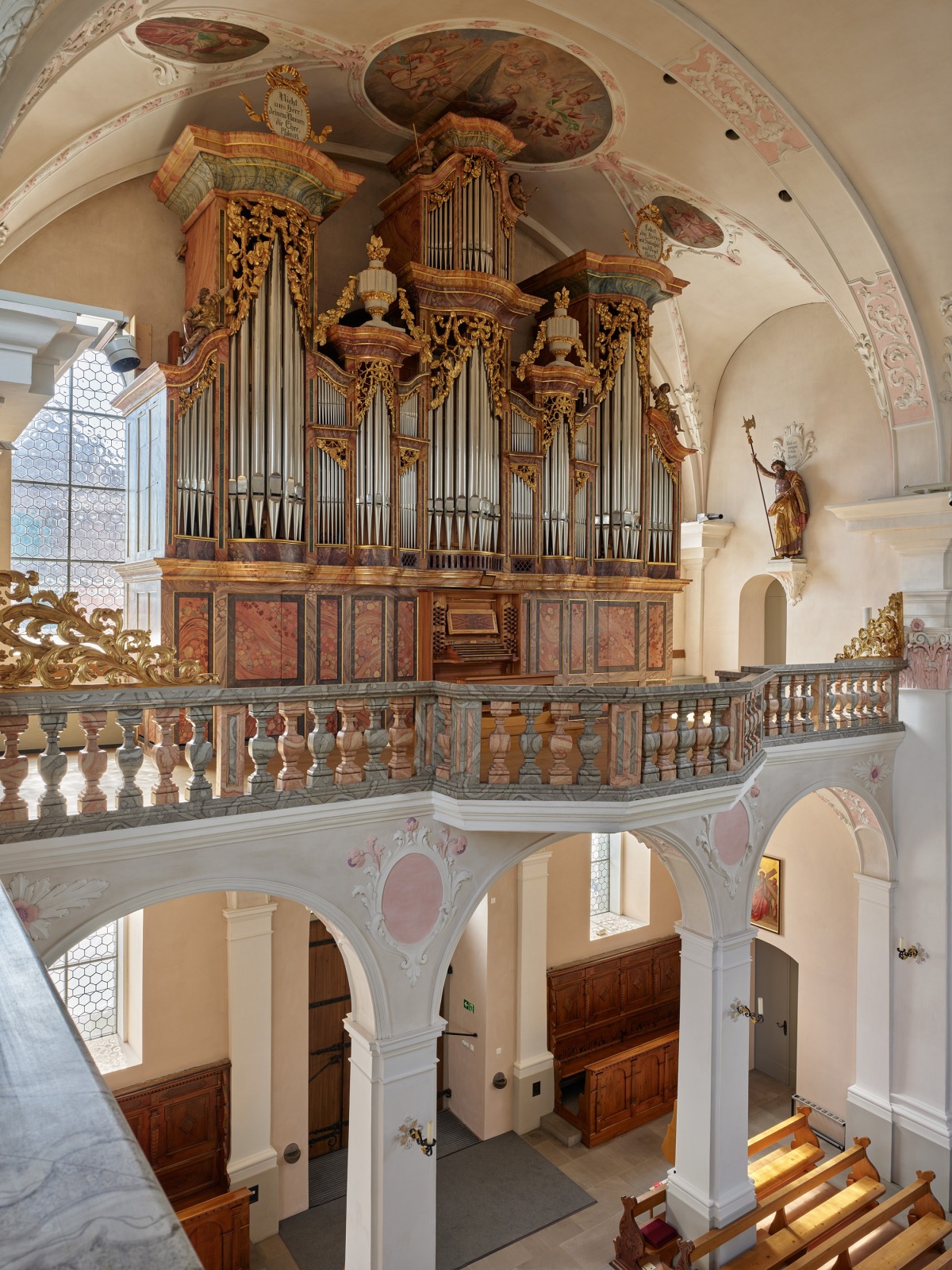 Foto: Karin Gauch, Fabien Schwartz I Kirche Lachen